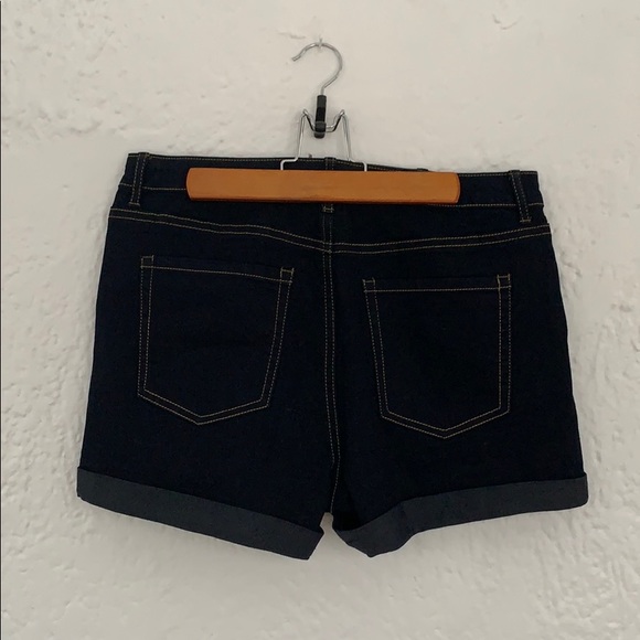 Shorts - Picture 2 of 2